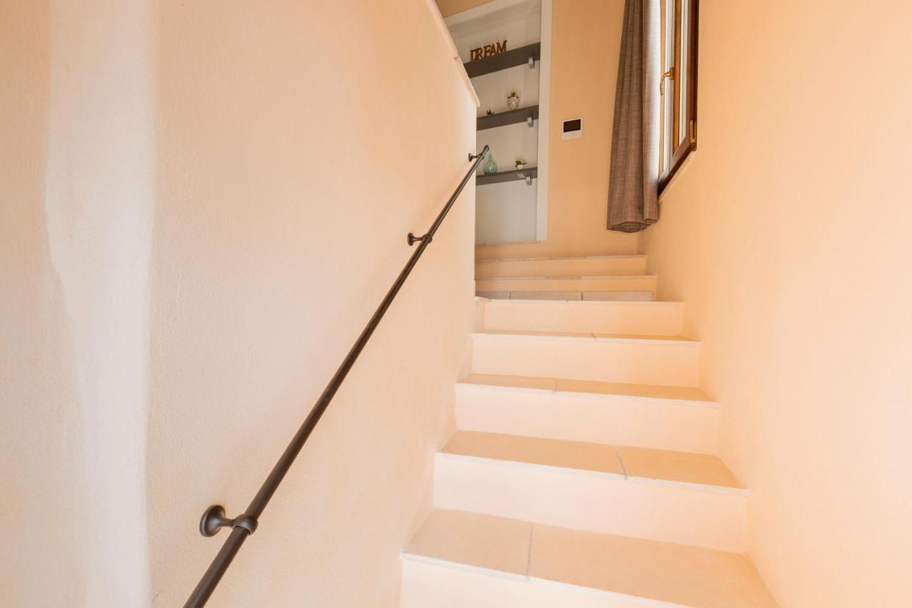 Terrae Rooms Rental เมซานเย ภายนอก รูปภาพ