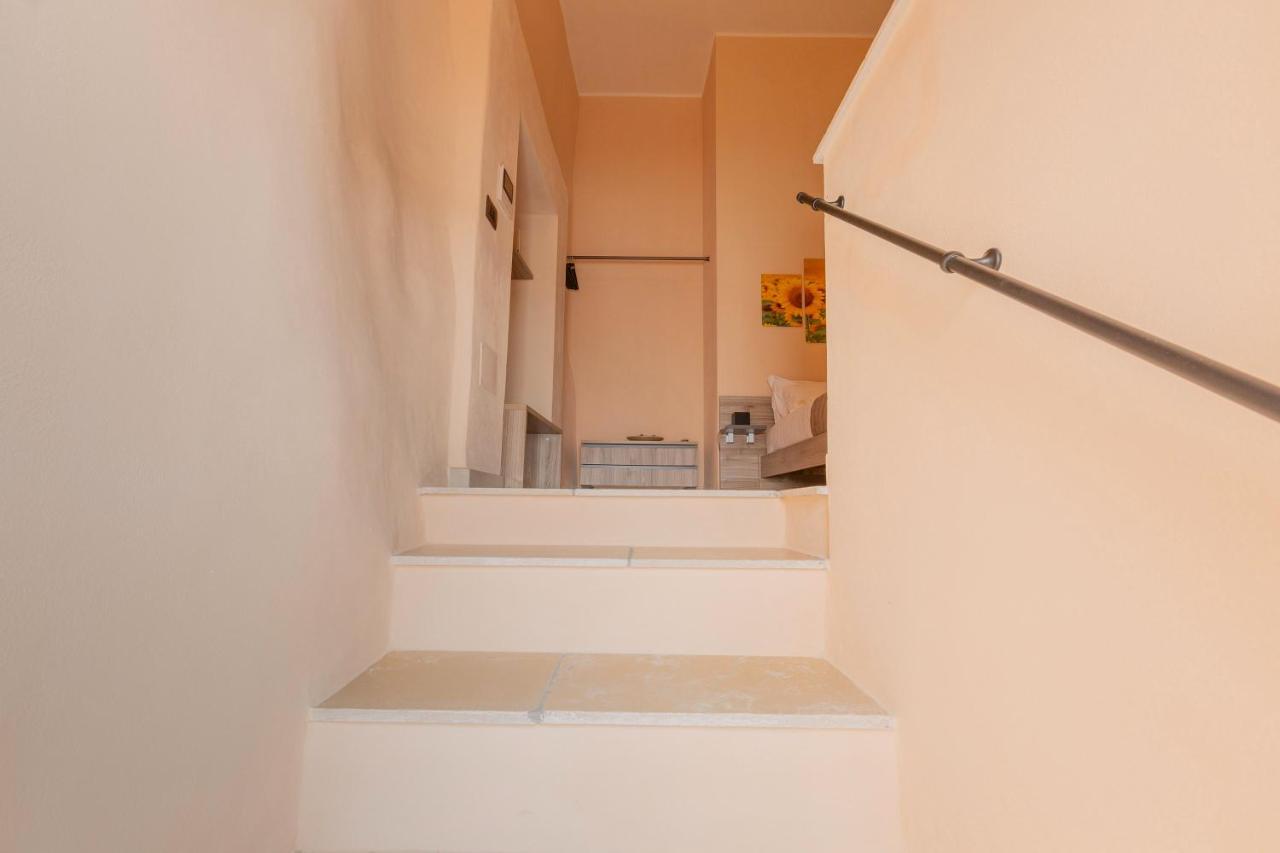 Terrae Rooms Rental เมซานเย ภายนอก รูปภาพ
